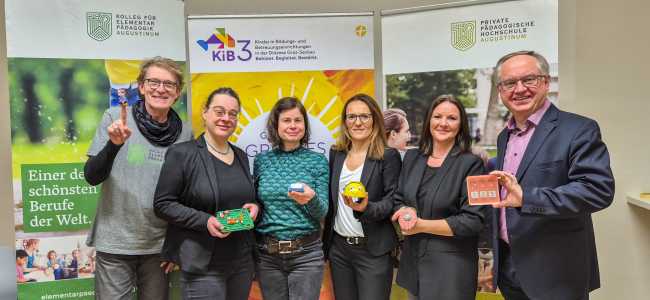 Vortragende vor Roll-Ups