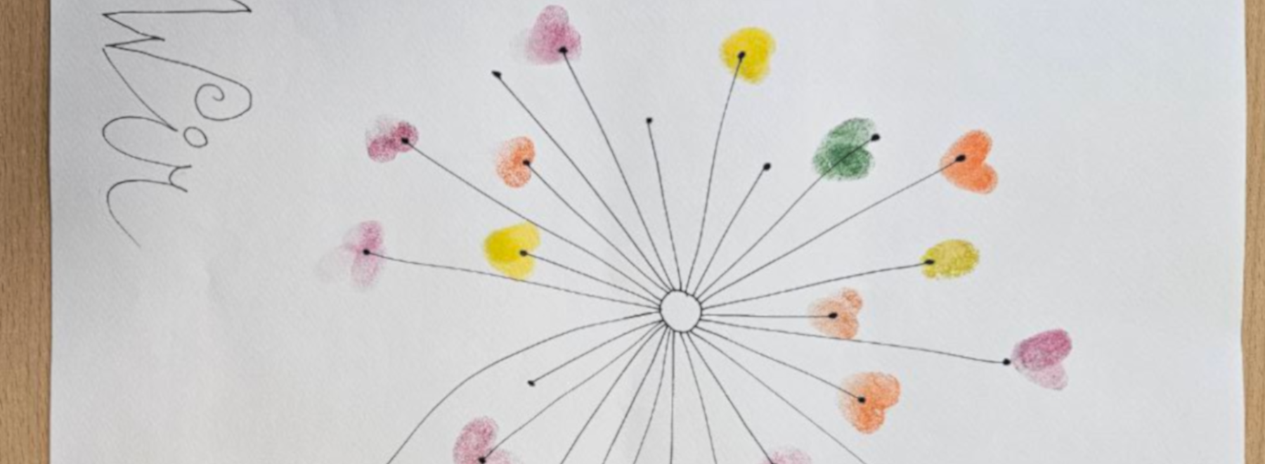 Graphische Strukur mit verbundenen Herzsymbolen