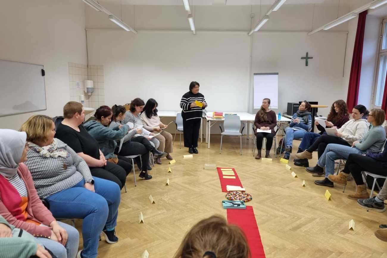 Fortragende mit Lernendengruppe